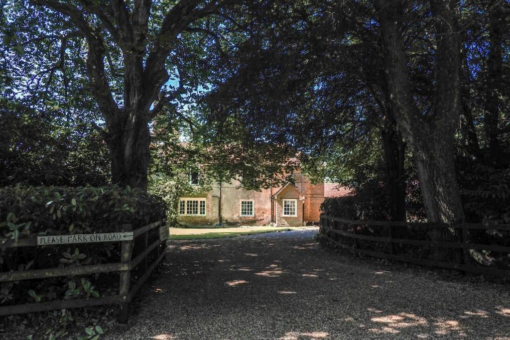 Landford'S Cottage, Your Retreat! Exterior photo